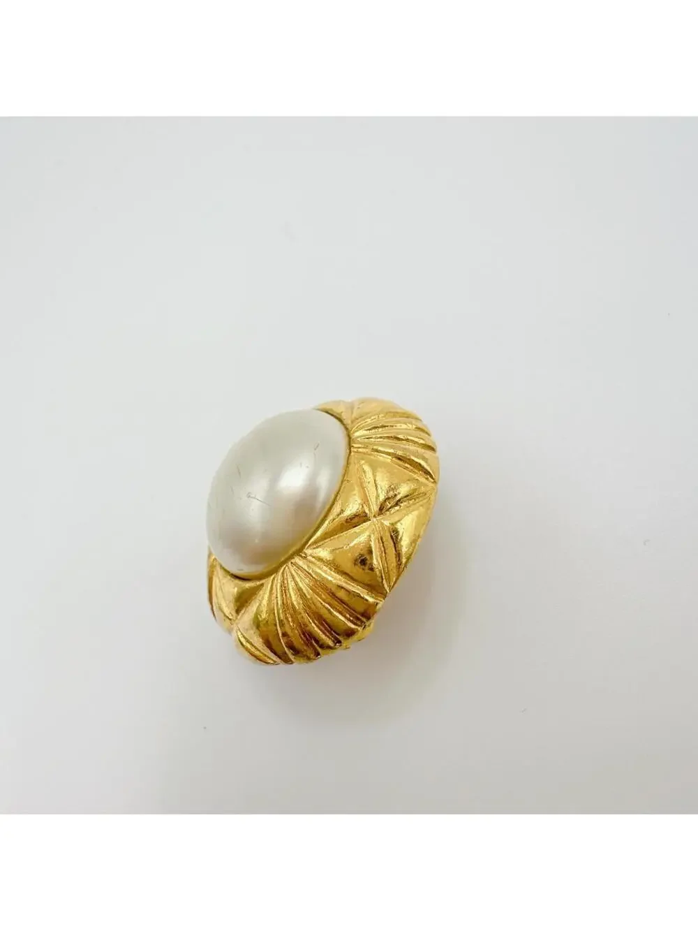 Chanel Vintage Clip-On Earrings Pearl #208318C58B